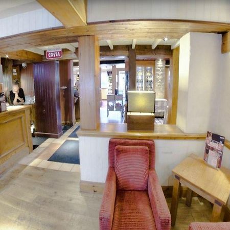 Premier Inn Portsmouth Horndean Eksteriør billede