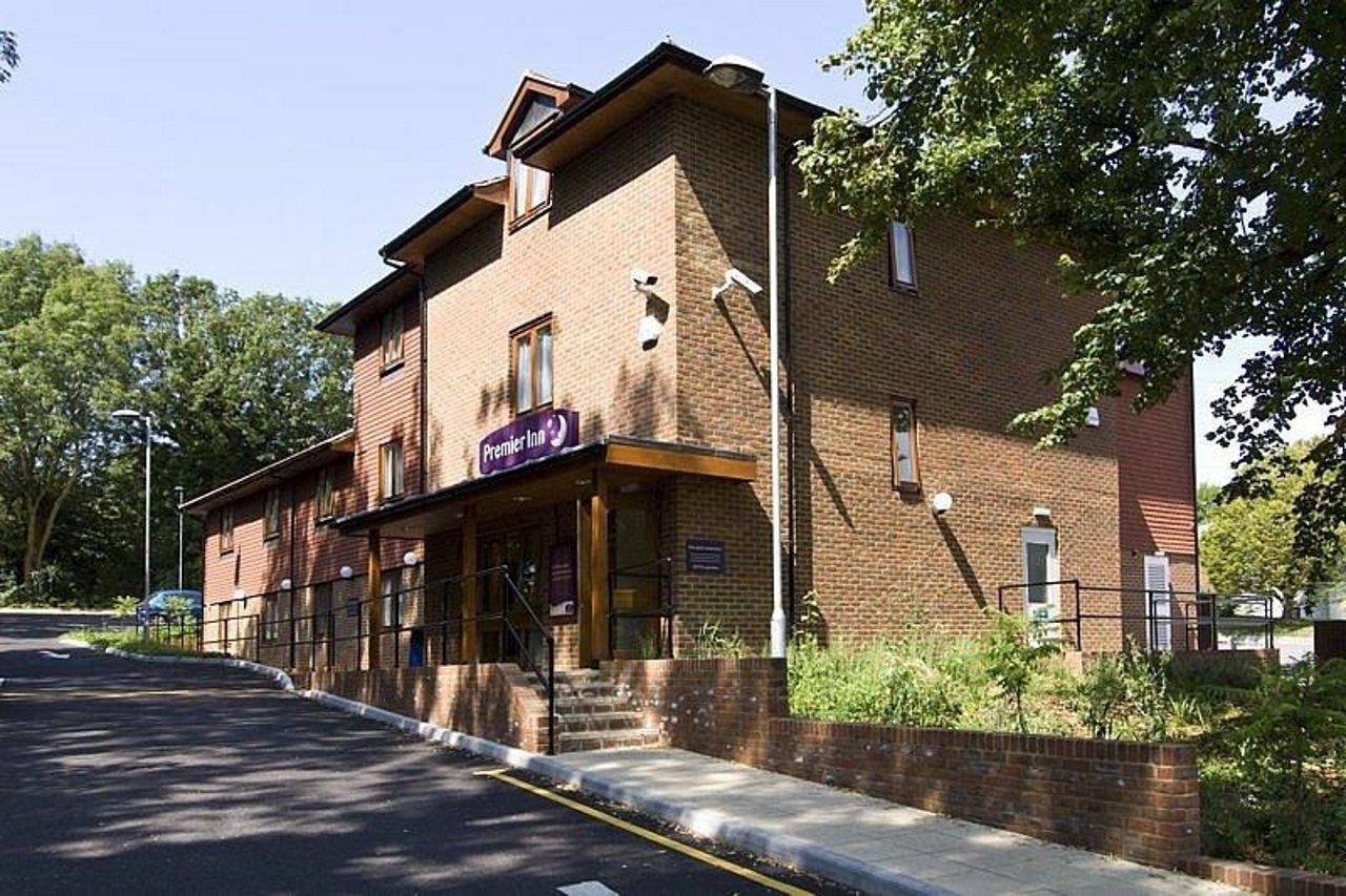 Premier Inn Portsmouth Horndean Eksteriør billede